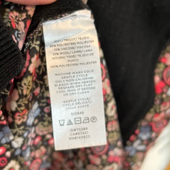 LOFT Floral mixed media black sweater. Small - Picture 6 of 6